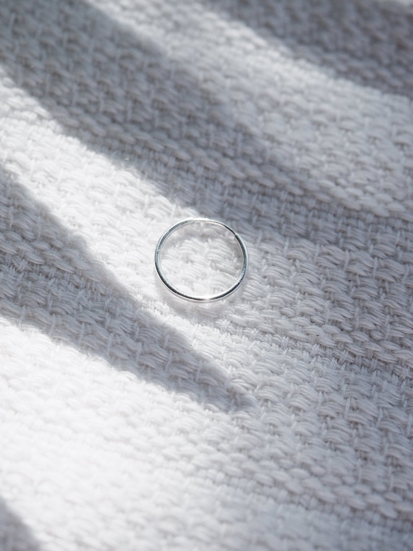 Earrings - Single Unisex Men's Silver Hoop Earring - Kaholo - ke aloha jewelry