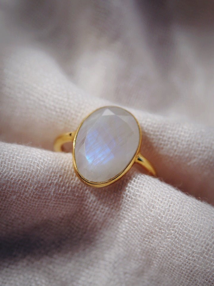 Rings - Statement Rainbow Moonstone Ring - Kekoa - ke aloha jewelry