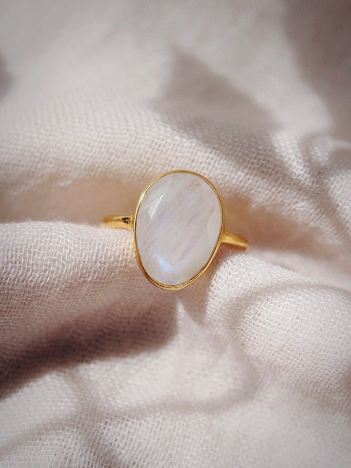 Rings - Statement Rainbow Moonstone Ring - Kekoa - ke aloha jewelry