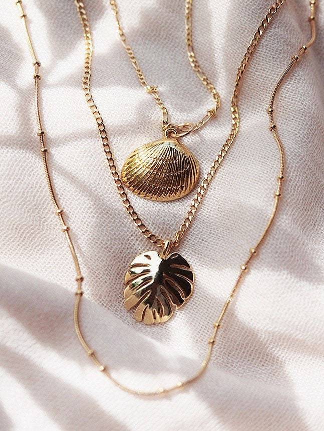 Gold Necklace - Tropical Pendant Layering Necklace Set - ke aloha jewelry