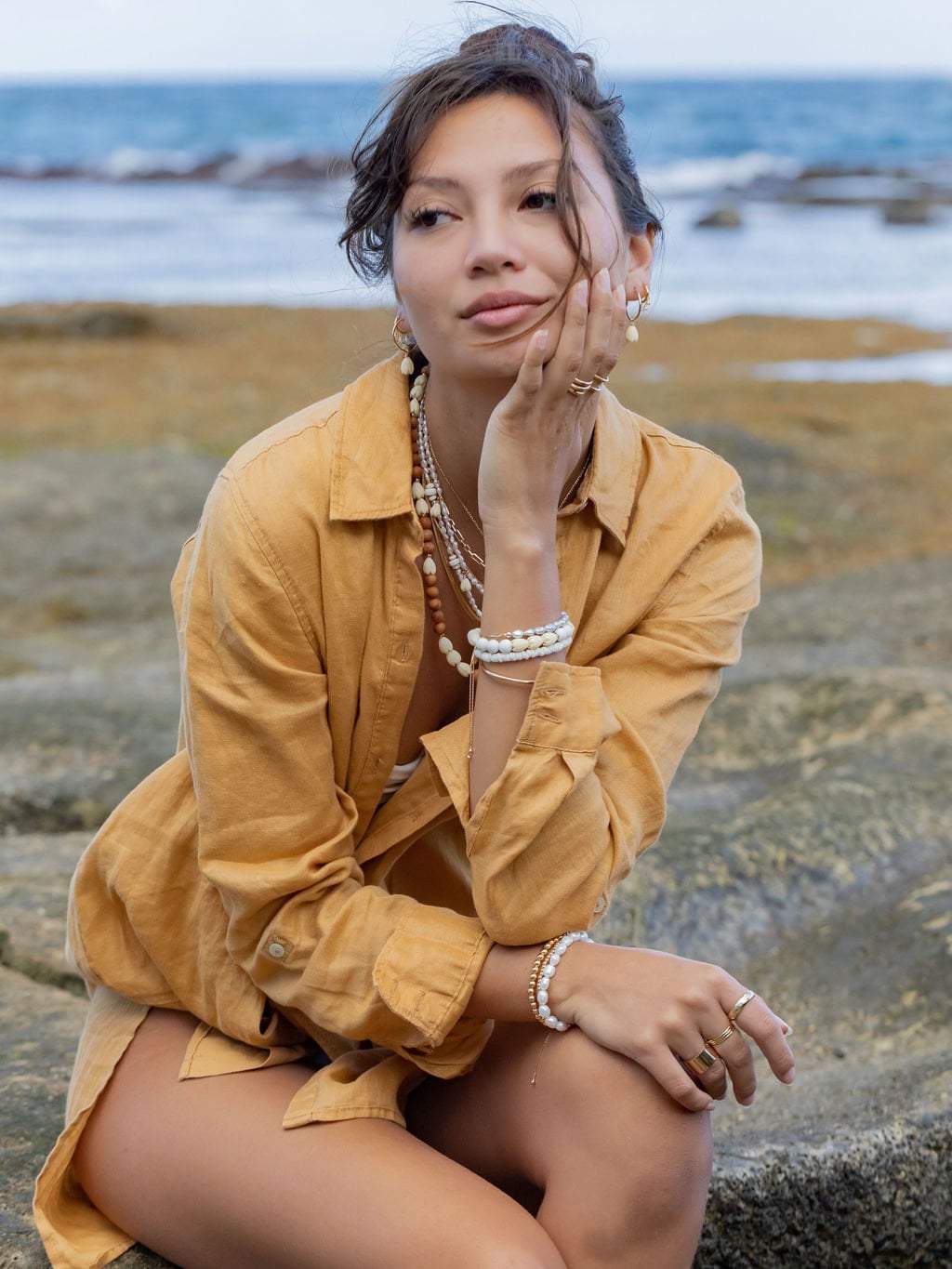 Gold Bracelet - White Turquoise Pikake Flower Bead Bracelet - Hakumele - ke aloha jewelry